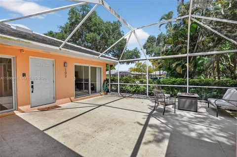 $375,000 | 102 Sun Terrace Court, Palm Beach Gardens, FL 33403