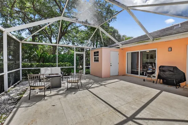 $375,000 | 102 Sun Terrace Court, Palm Beach Gardens, FL 33403