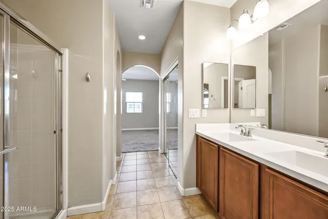 $1,995 | 1367 South Country Club Drive, Unit 1104, Mesa, AZ 85210