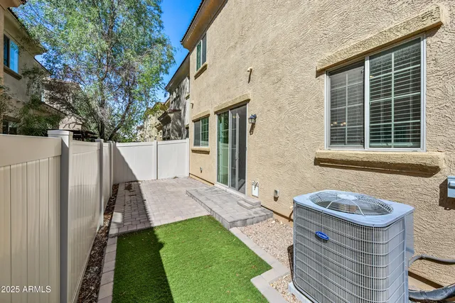 $1,995 | 1367 South Country Club Drive, Unit 1104, Mesa, AZ 85210