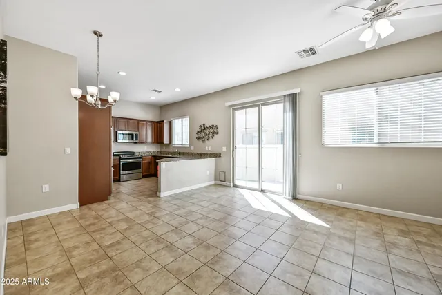 $1,995 | 1367 South Country Club Drive, Unit 1104, Mesa, AZ 85210