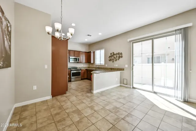 $1,995 | 1367 South Country Club Drive, Unit 1104, Mesa, AZ 85210