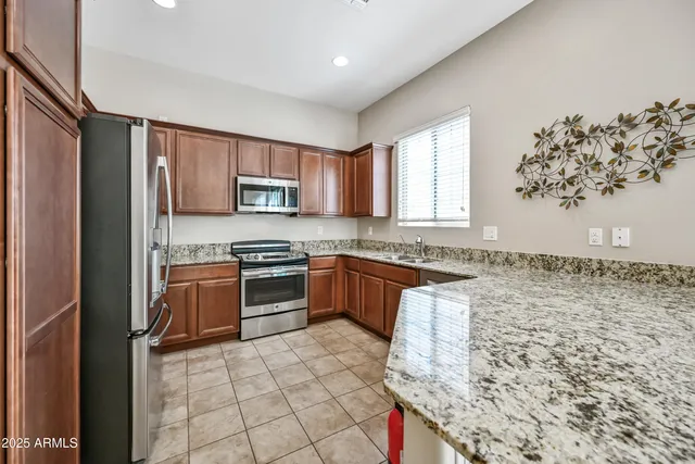 $1,995 | 1367 South Country Club Drive, Unit 1104, Mesa, AZ 85210