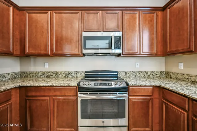 $1,995 | 1367 South Country Club Drive, Unit 1104, Mesa, AZ 85210