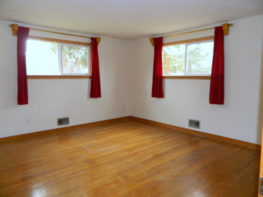 801 Country Club Road Vestal, NY 13850 - Photo 10 of 22 Gallery Image 10