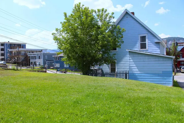 $149,900 | 606 Rockingham Street, Berlin, NH 03570