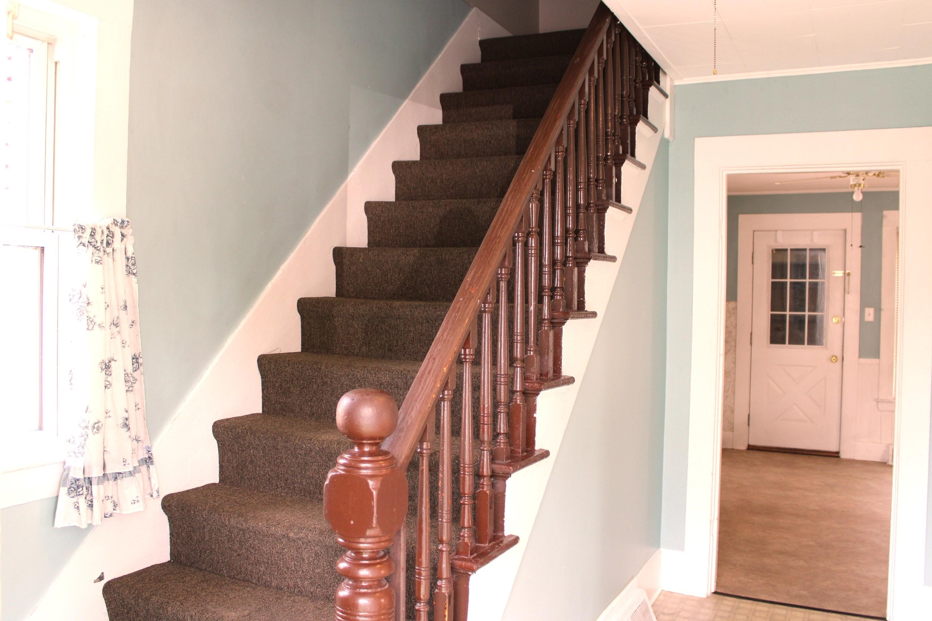 606 Rockingham Street Berlin, NH 03570 - Photo 6 of 20