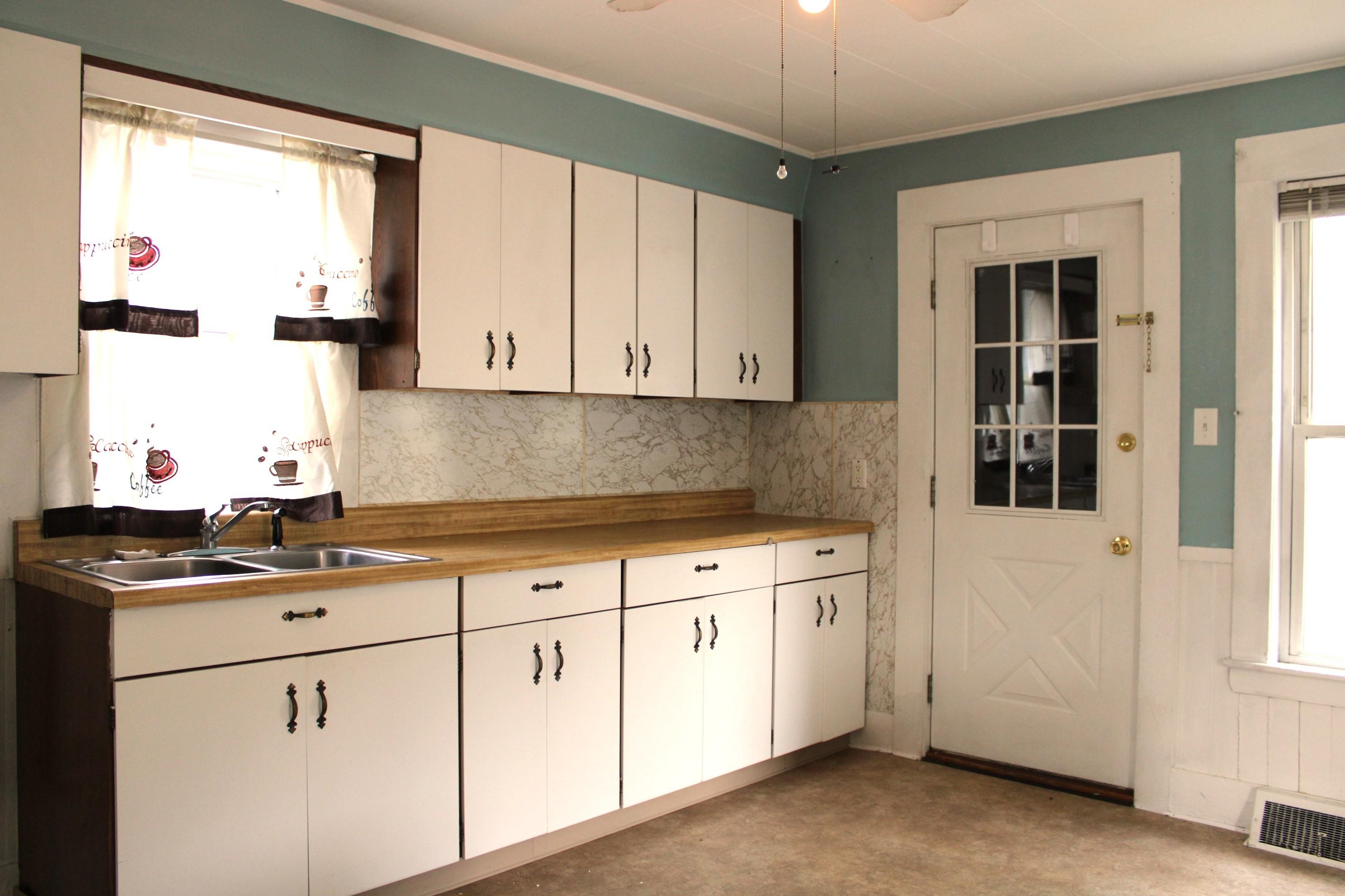 606 Rockingham Street Berlin, NH 03570 - Photo 8 of 20