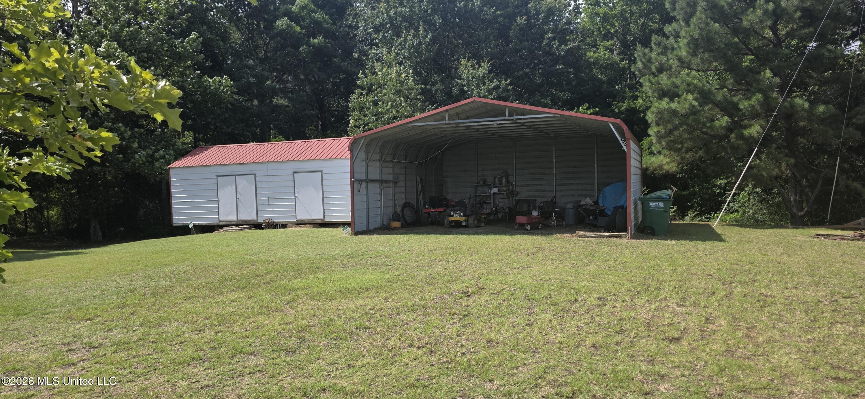 180 Stonewall Road Byhalia, MS 38611 - Photo 6 of 73 20260613_154517