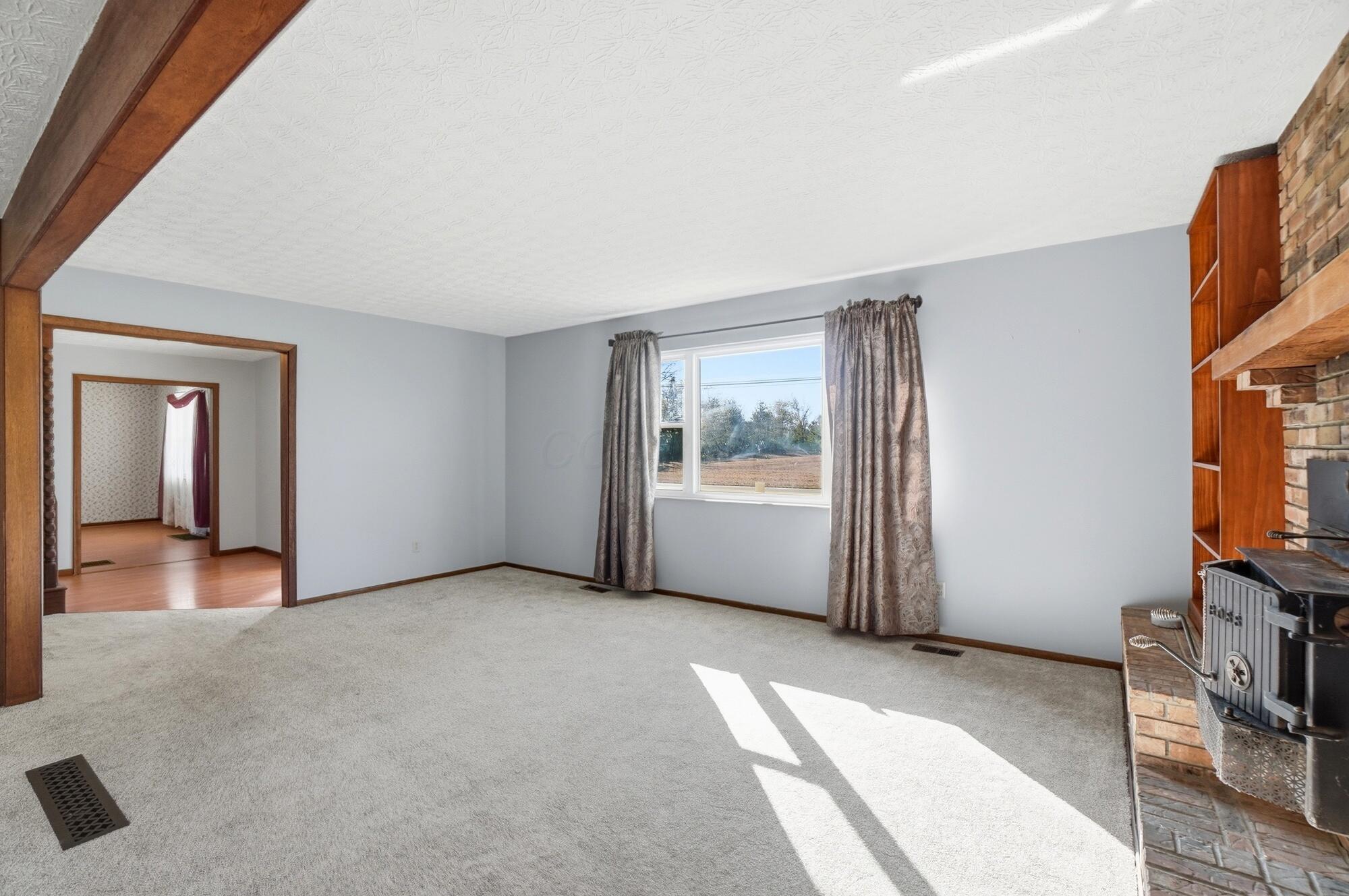 7750 Alkire Road Galloway, OH 43119 - Photo 15 of 49 044