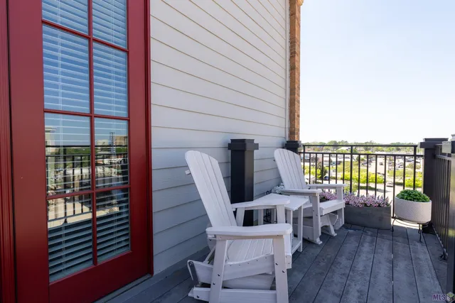 $249,000 | 7707 Bluebonnet Boulevard, Unit 401, Baton Rouge, LA 70810