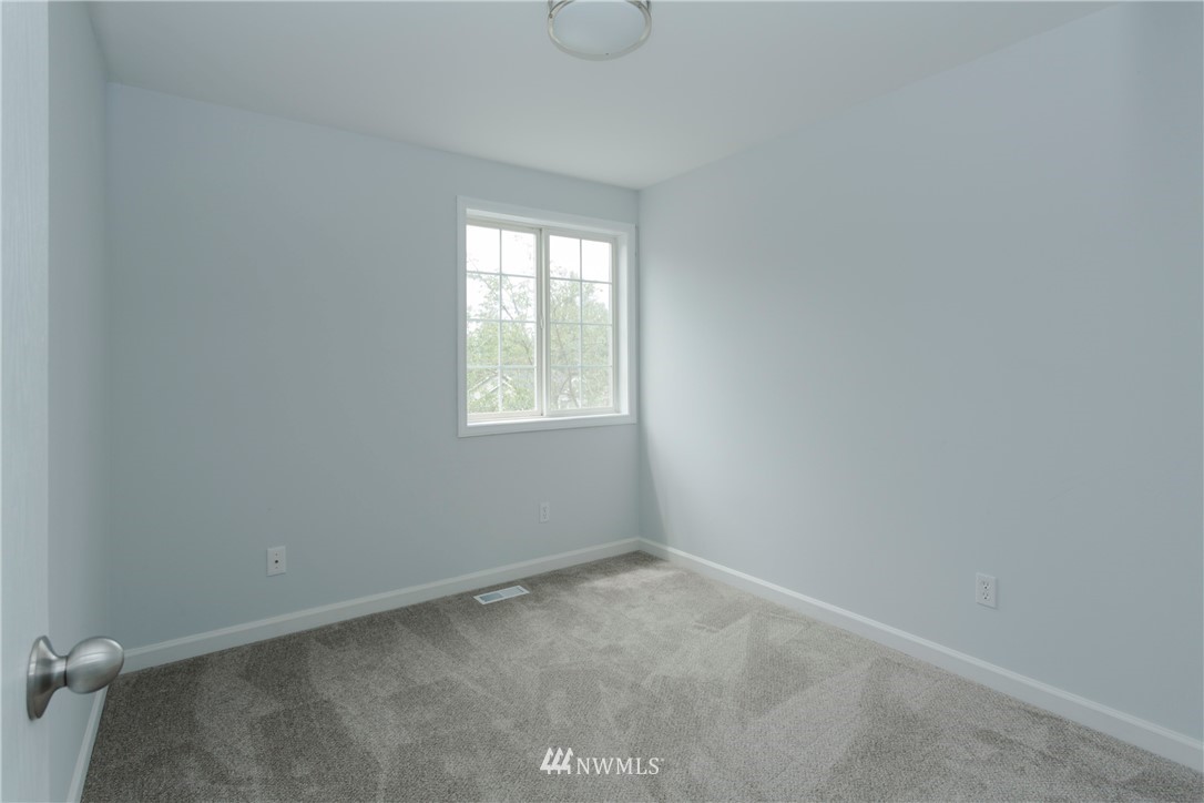 2319 210th Street Southeast Bothell, WA 98021 - Photo 16 of 25