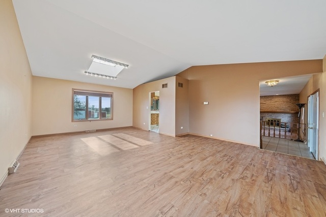 1325 West Corning Road Beecher, IL 60401 - Photo 7 of 10