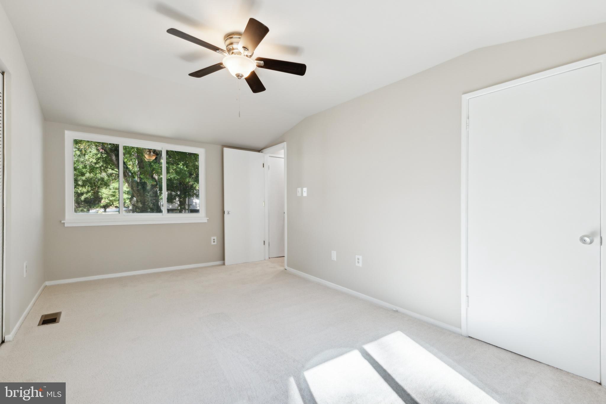 1651 Bentana Way Reston, VA 20190 - Photo 18 of 34 Gallery Image 18