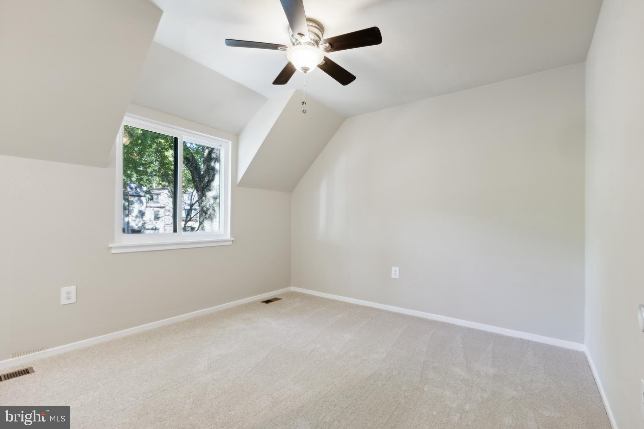 1651 Bentana Way Reston, VA 20190 - Photo 19 of 34 Gallery Image 19