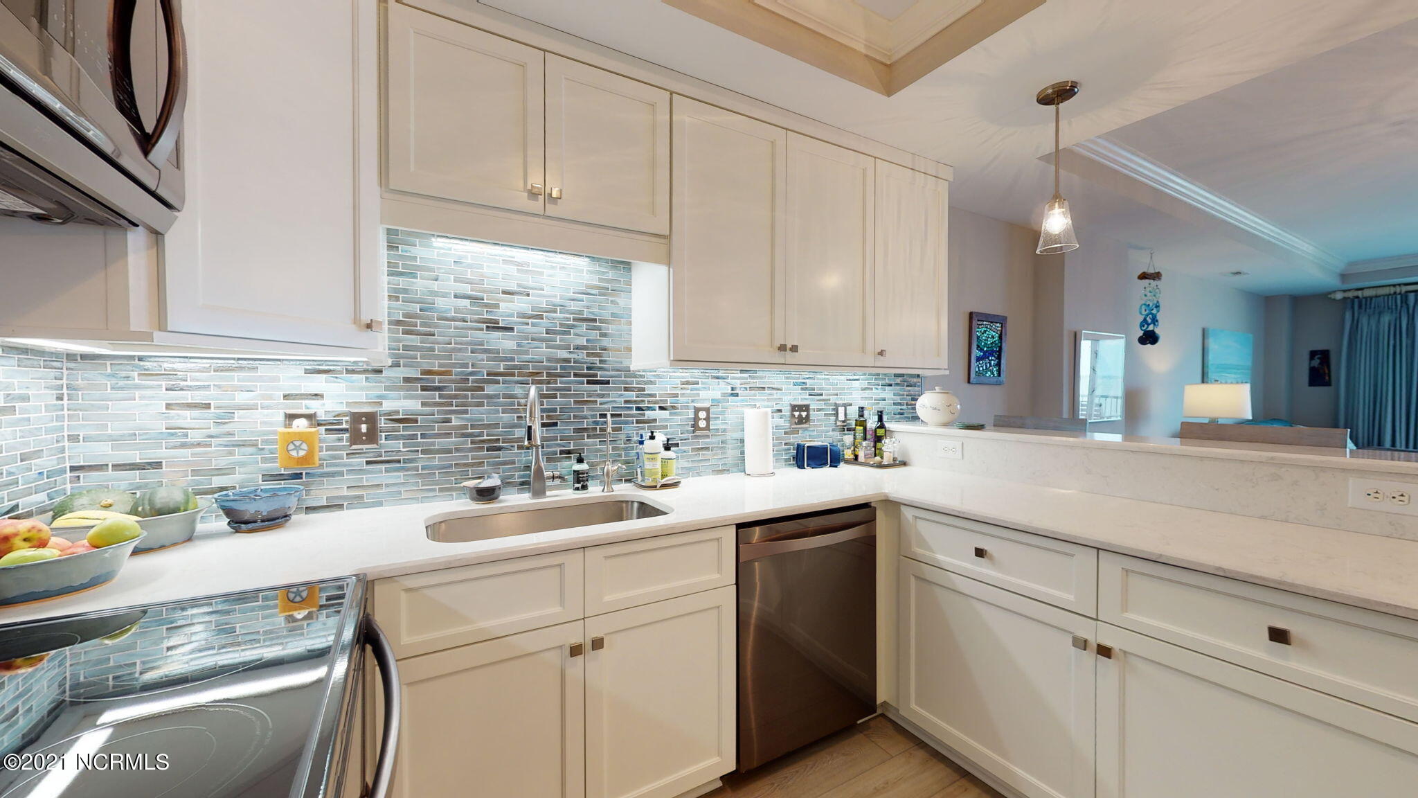 1550 Salter Path Road, Unit 302 Indian Beach, NC 28512 - Photo 12 of 49 Backsplash