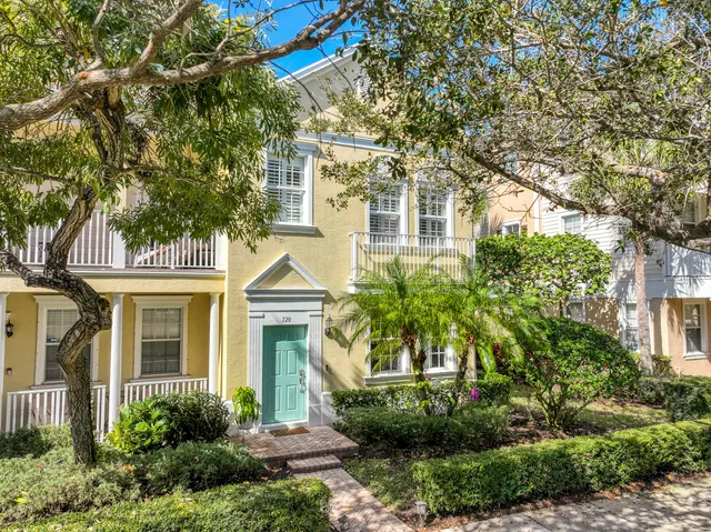 $650,000 | 120 West Thatch Palm Circle, Jupiter, FL 33458