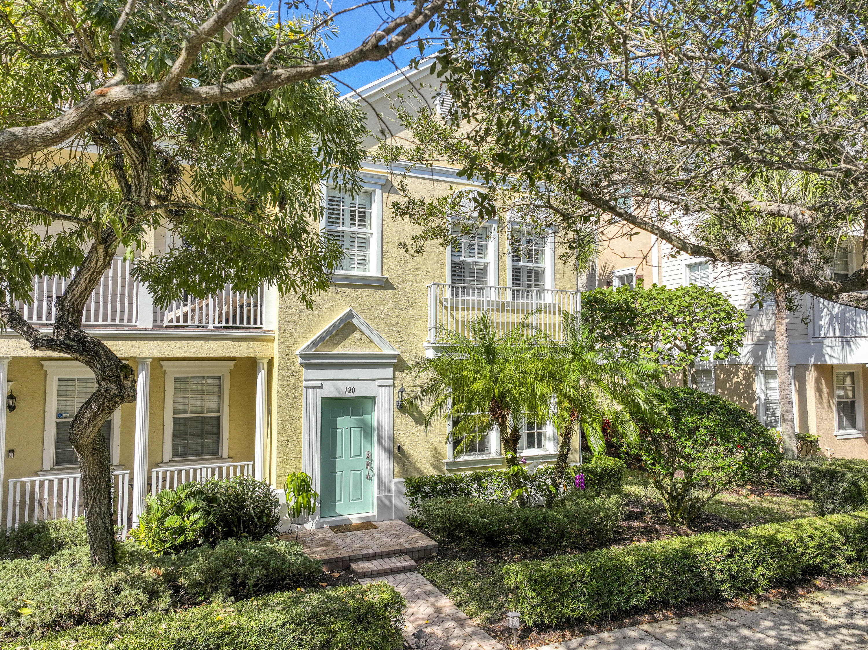 120 West Thatch Palm Circle Jupiter, FL 33458 - Photo 31 of 41 DJI_FLY_31