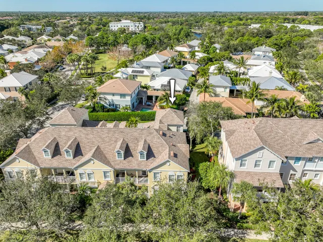 $650,000 | 120 West Thatch Palm Circle, Jupiter, FL 33458