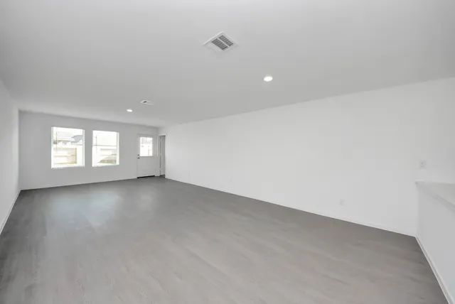 $2,050 | 1031 Garnet Rain Drive, Beasley, TX 77417