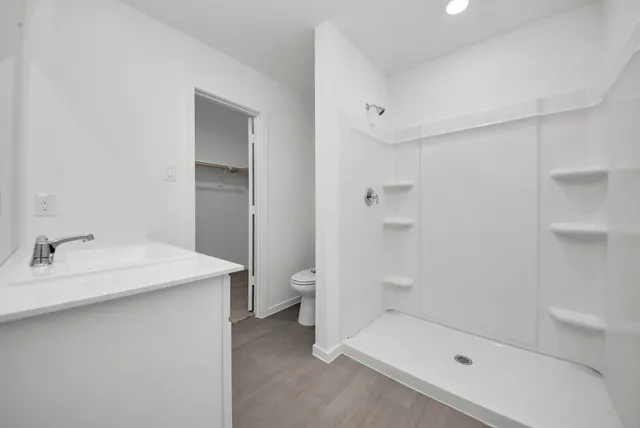 $2,050 | 1031 Garnet Rain Drive, Beasley, TX 77417