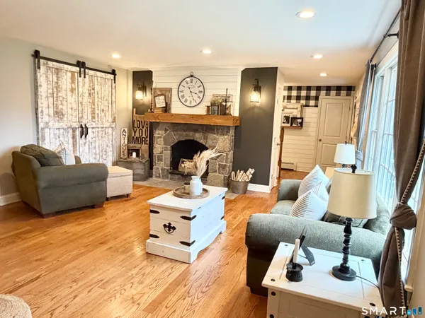 $789,900 | 269 Academy Road, Cheshire, CT 06410