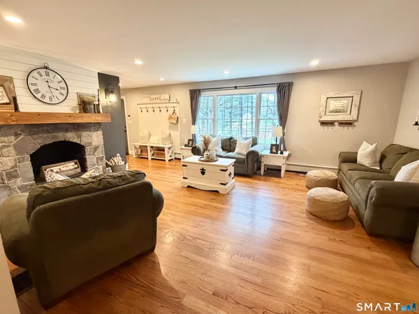 $789,900 | 269 Academy Road, Cheshire, CT 06410