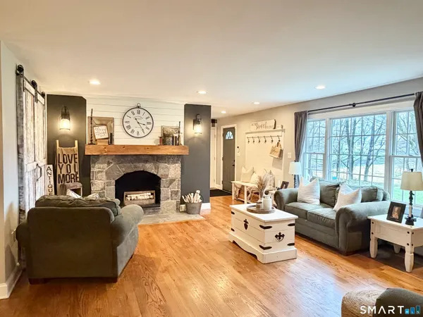 $789,900 | 269 Academy Road, Cheshire, CT 06410