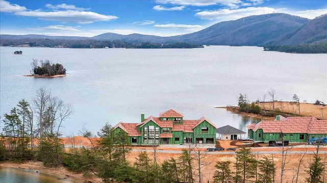 a view of an entrance door of the house