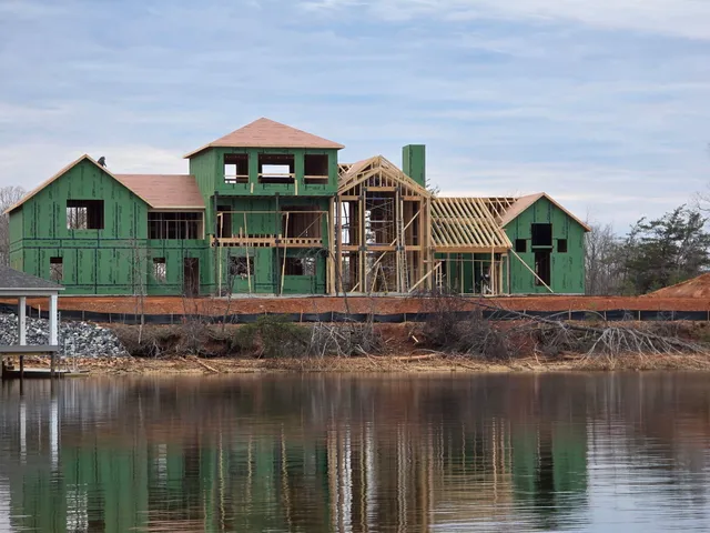 $4,999,000 | 25 Lakeport Circle, Penhook, VA 24137