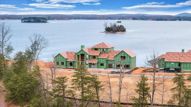 $4,999,000 | 25 Lakeport Circle, Penhook, VA 24137