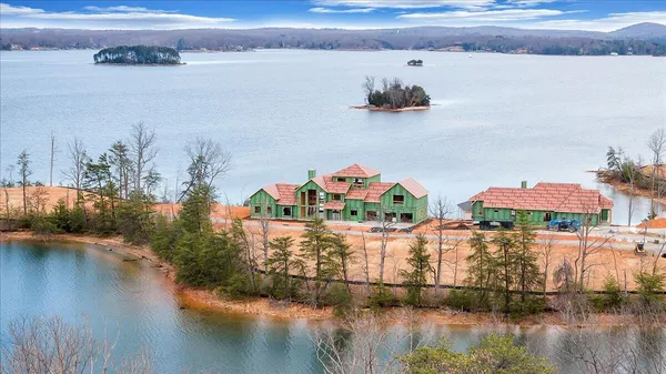 $4,999,000 | 118 Lakeport Circle, Penhook, VA 24137