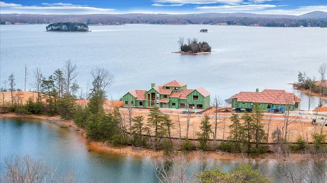 $4,999,000 | 25 Lakeport Circle, Penhook, VA 24137