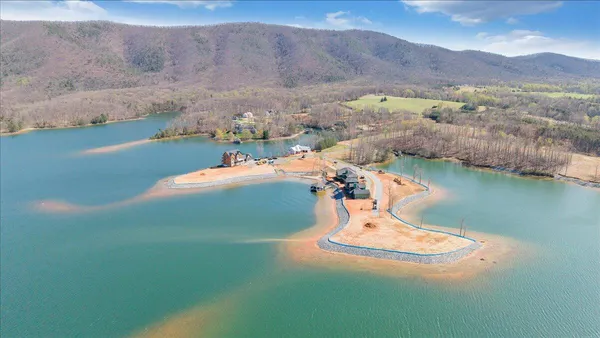 $4,999,000 | 118 Lakeport Circle, Penhook, VA 24137