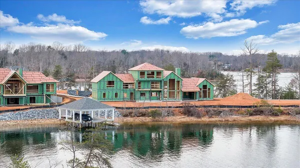 $4,999,000 | 118 Lakeport Circle, Penhook, VA 24137