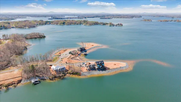 $4,999,000 | 118 Lakeport Circle, Penhook, VA 24137