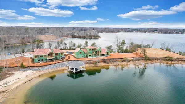 $4,999,000 | 118 Lakeport Circle, Penhook, VA 24137