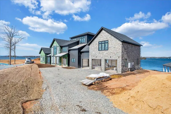 $4,999,000 | 118 Lakeport Circle, Penhook, VA 24137