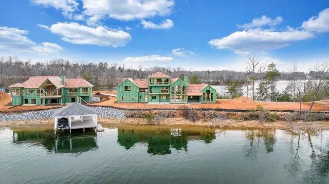 $4,999,000 | 25 Lakeport Circle, Penhook, VA 24137