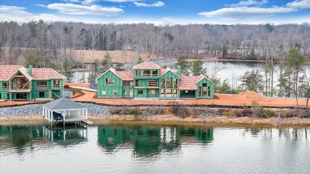$4,999,000 | 25 Lakeport Circle, Penhook, VA 24137