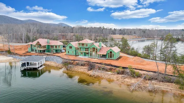 $4,999,000 | 25 Lakeport Circle, Penhook, VA 24137