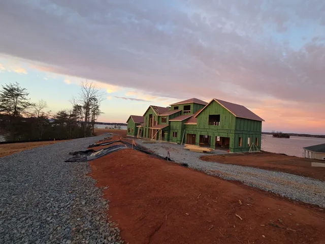 $4,999,000 | 25 Lakeport Circle, Penhook, VA 24137