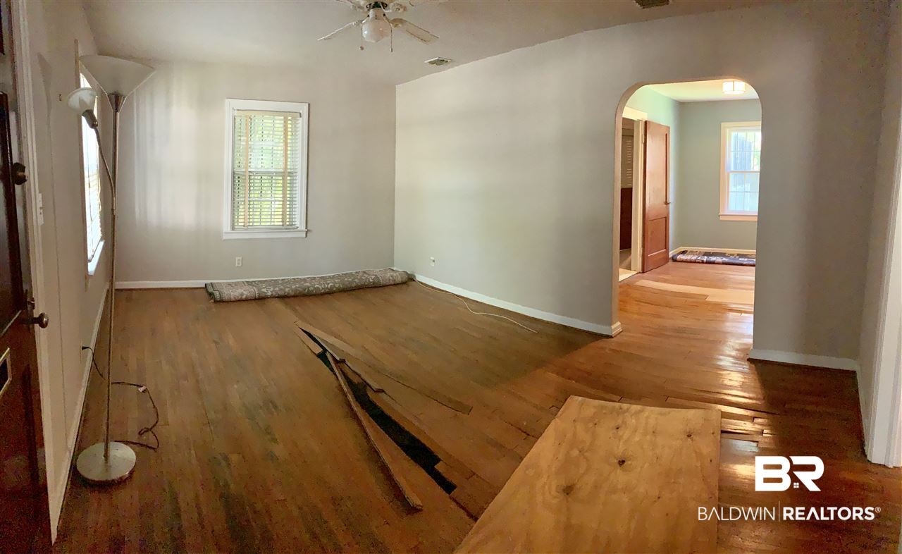 1214 Palmetto Street Mobile, AL 36604 - Photo 3 of 9 948 Square Feet