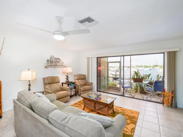$729,000 | 307 Sombrero Boulevard, Unit 2, Marathon, FL 33050