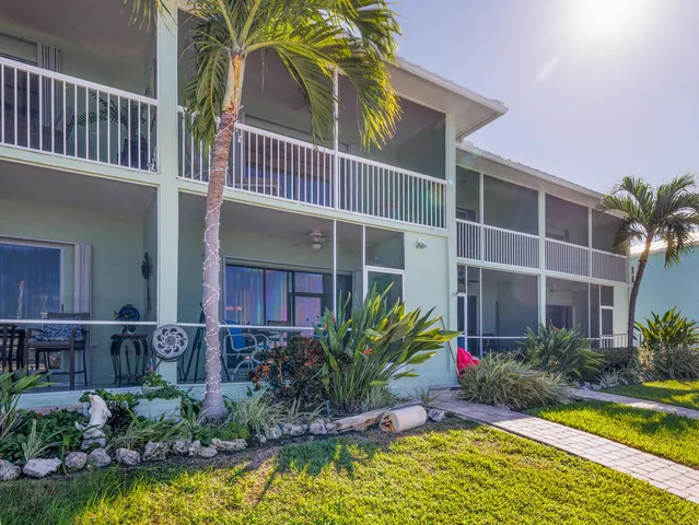 $749,000 | 307 Sombrero Boulevard, Unit 2, Marathon, FL 33050