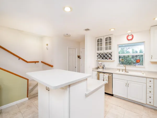 $729,000 | 307 Sombrero Boulevard, Unit 2, Marathon, FL 33050