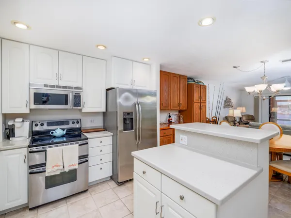 $729,000 | 307 Sombrero Boulevard, Unit 2, Marathon, FL 33050