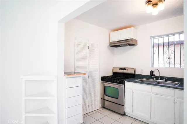 $1,249,900 | 947 South Sunol Drive, Los Angeles, CA 90023