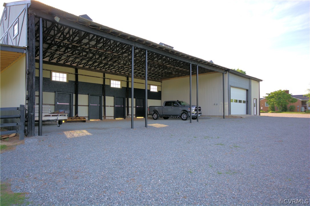 13480 Independence Road Ashland, VA 23005 - Photo 24 of 28 a view of a patio with table and chairs