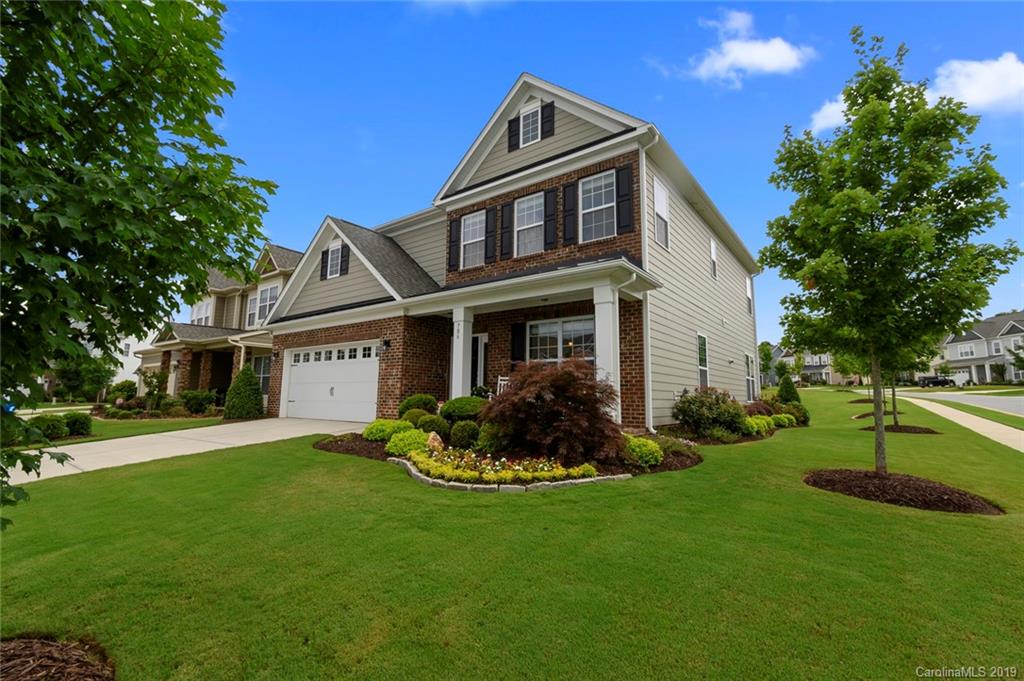 706 Falcon Ridge Fort Mill, SC 29708 - Photo 2 of 37